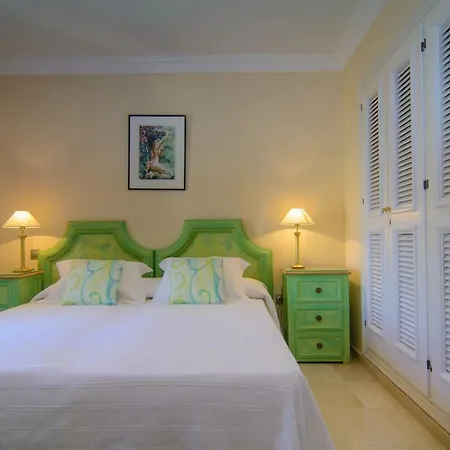 New Golden Mile Villa Estepona