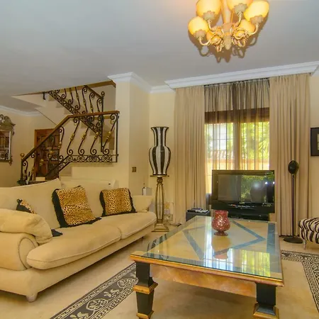 Villa New Golden Mile