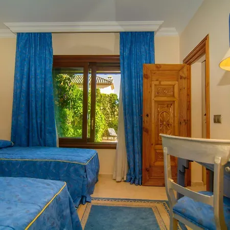 New Golden Mile Villa