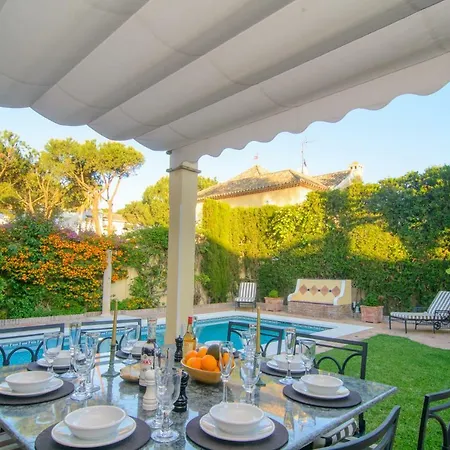 New Golden Mile Villa *