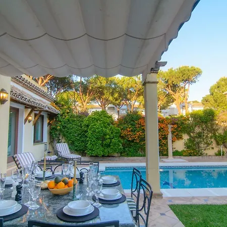 New Golden Mile Villa *